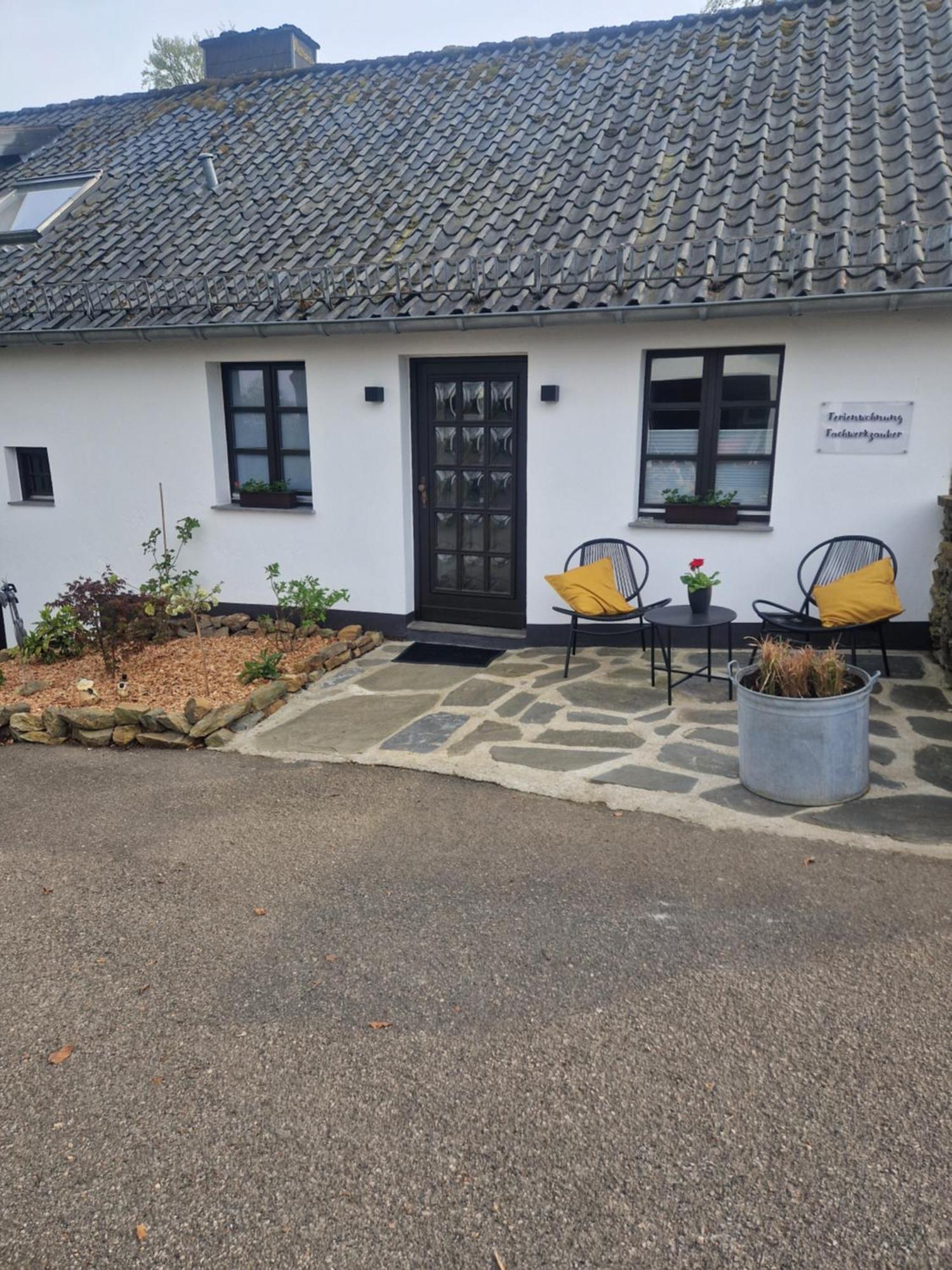 Ferienwohnung Fachwerkzauber Моншау Стая снимка
